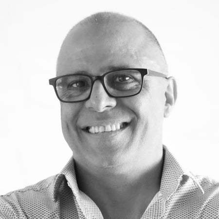 Headshot_5_grayscale